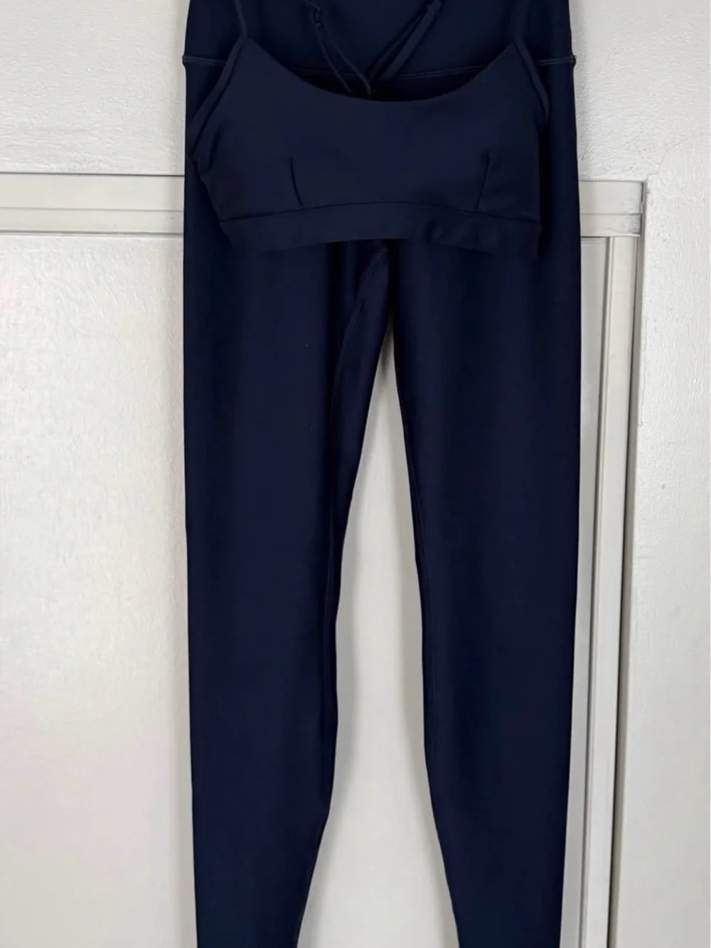 Alo AirLift Leggings and Sports Bra Size XS